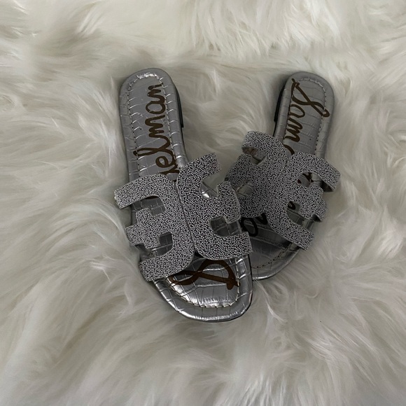 Grey sandals - Picture 1 of 2